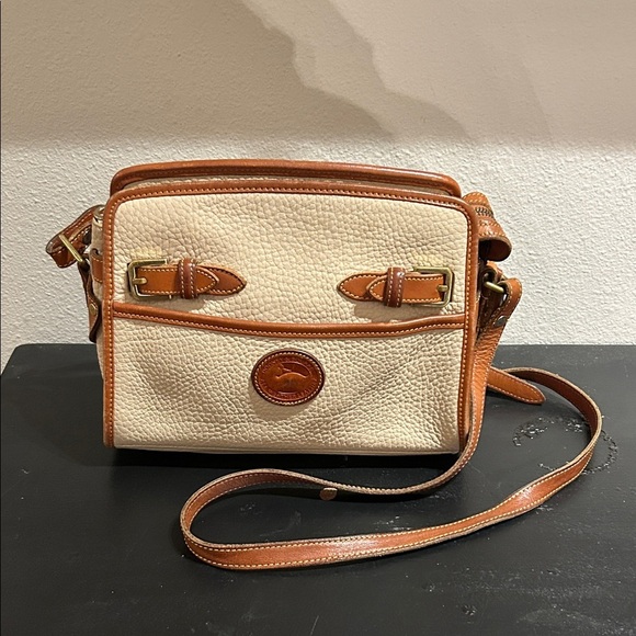 Dooney & Bourke Handbags - Vintage Dooney & Bourke Cream and Tan Crossbody Bag